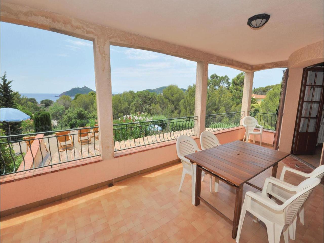 Domaine De La Bastide Dagay Lägenhet Saint-Raphaël Exteriör bild